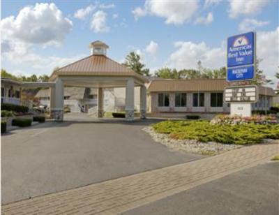 фото отеля Americas Best Value Inn Mackinaw City
