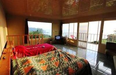 фото отеля Red Frog Villas