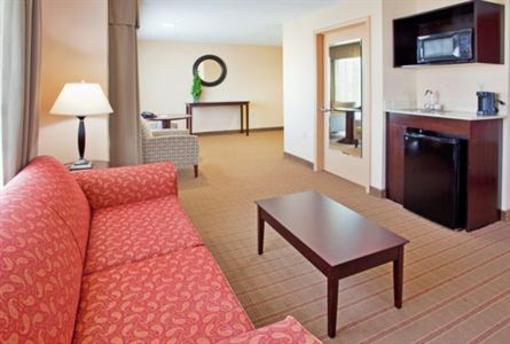 фото отеля Holiday Inn Express Hotel & Suites Andover East Wichita