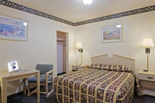 фото отеля Americas Best Value Inn & Suites-Boardwalk