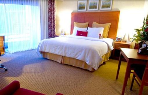 фото отеля Crowne Plaza Portland Lake Osego