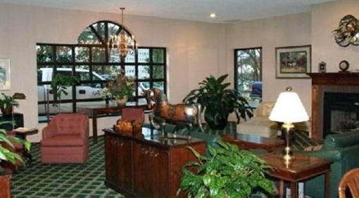 фото отеля Guesthouse International Little Rock