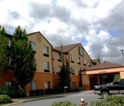 фото отеля Guesthouse International Little Rock