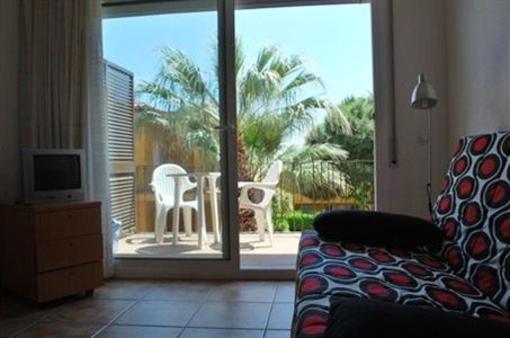 фото отеля Apartamentos Les Palmeres Castell-Platja d'Aro