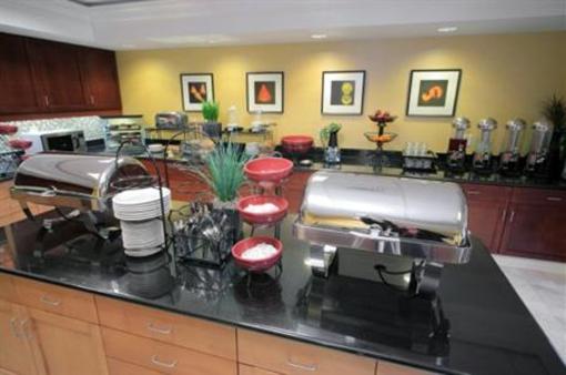 фото отеля Homewood Suites by Hilton Newtown