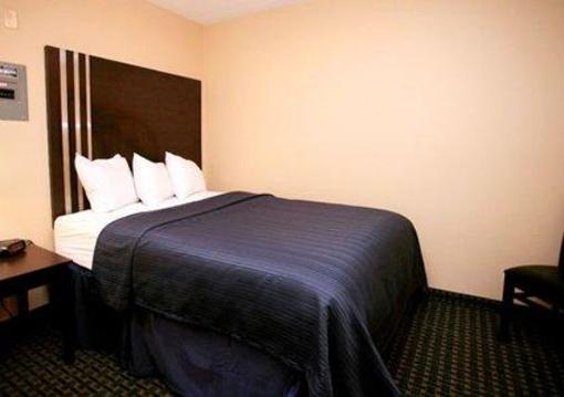 фото отеля Quality Inn Terre Haute