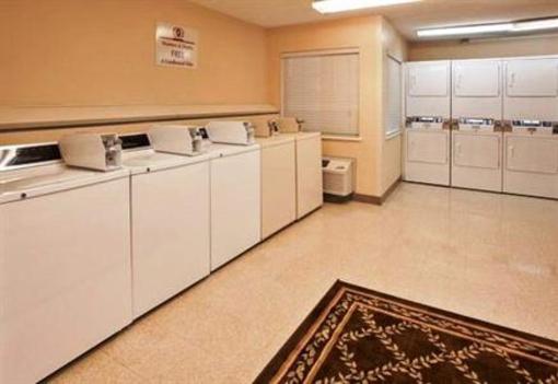 фото отеля Candlewood Suites Overland Park