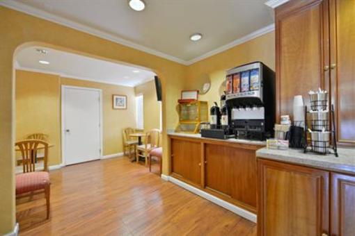 фото отеля Best Western Executive Suites Redwood City