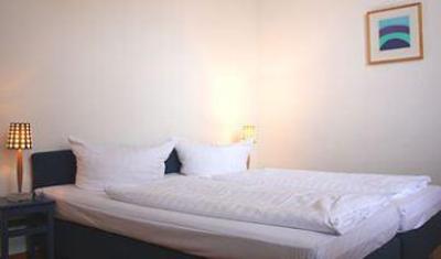фото отеля Jugendhotel Berlincity