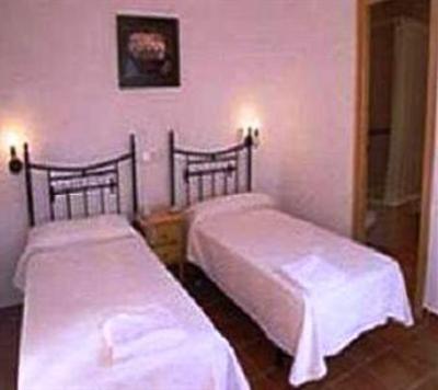 фото отеля Apartamentos Turisticos Corona de Aragon