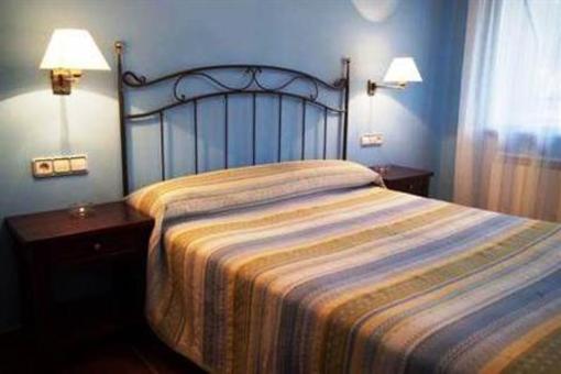 фото отеля Apartamentos Turisticos Corona de Aragon