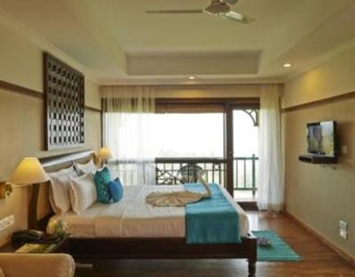 фото отеля Club Mahindra Lakeview Munnar