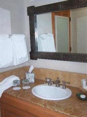 фото отеля Inn on the Alameda