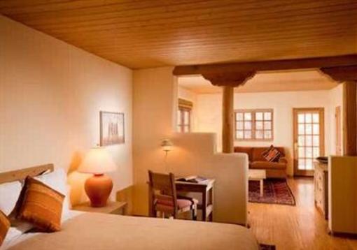 фото отеля Inn on the Alameda