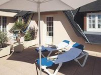 Hotel De Diane Frehel