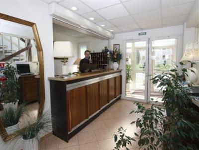 фото отеля Logis Hotel Eden Martigues