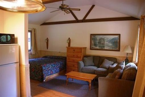 фото отеля Fern River Resort Motel