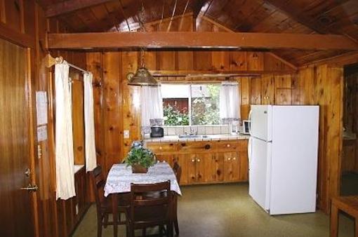 фото отеля Fern River Resort Motel