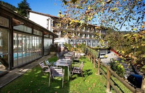 фото отеля Hotel Venta De Etxalar
