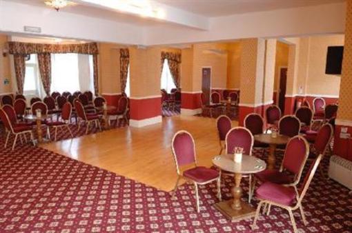 фото отеля Devon Towers Hotel