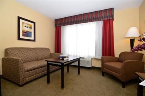 фото отеля Best Western Plus Bessemer Hotel & Suites