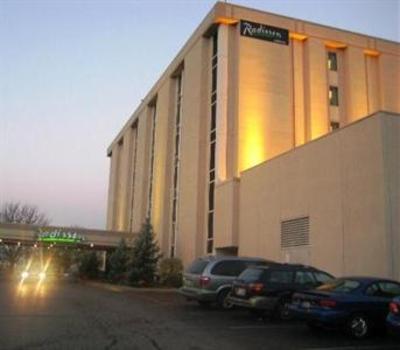 фото отеля Radisson Hotel Indianapolis Airport
