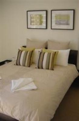 фото отеля Surfers Century Oceanside Apartments Gold Coast