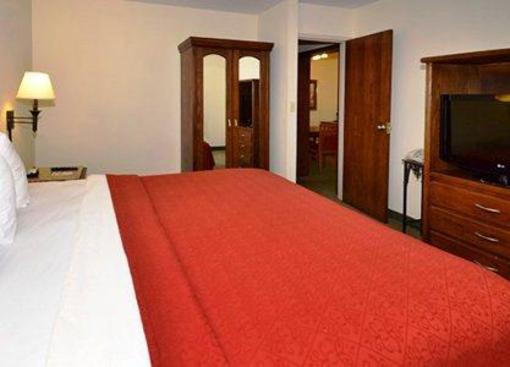 фото отеля Quality Inn & Suites North Glenstone Springfield