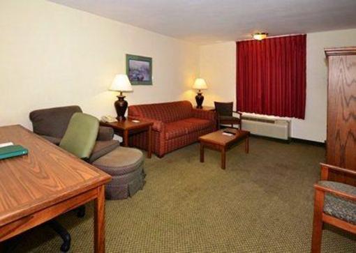 фото отеля Quality Inn & Suites North Glenstone Springfield