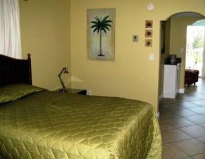 фото отеля Barefoot Beach Hotel Madeira Beach