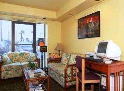 фото отеля Econo Lodge Maingate Central