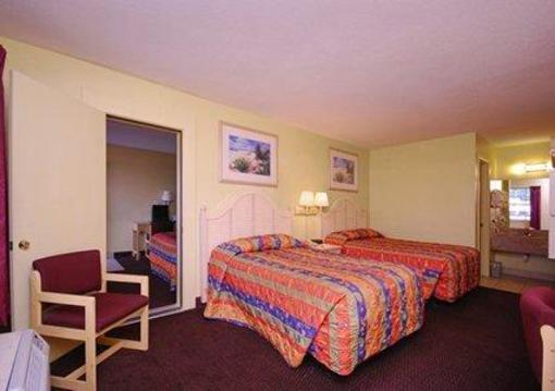 фото отеля Econo Lodge Maingate Central