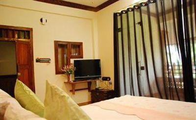 фото отеля Kovalam Beach Hotel
