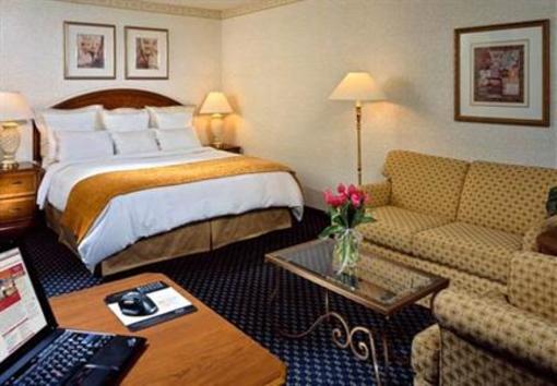 фото отеля Albany Marriott