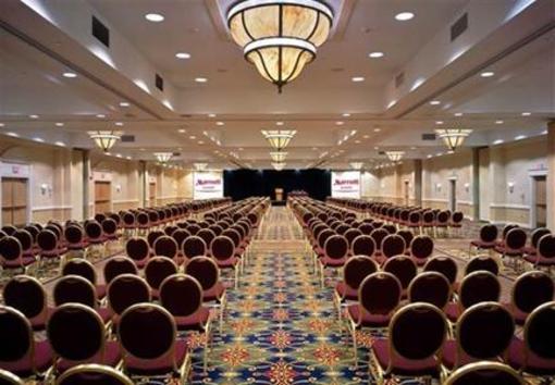 фото отеля Albany Marriott