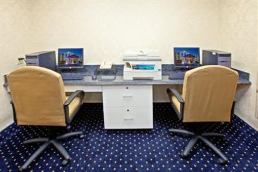 фото отеля Holiday Inn Express Hotel & Suites Murray