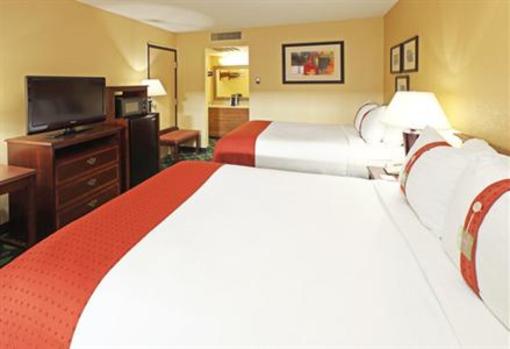 фото отеля FairBridge Inns & Suites