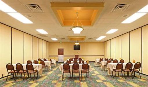 фото отеля FairBridge Inns & Suites