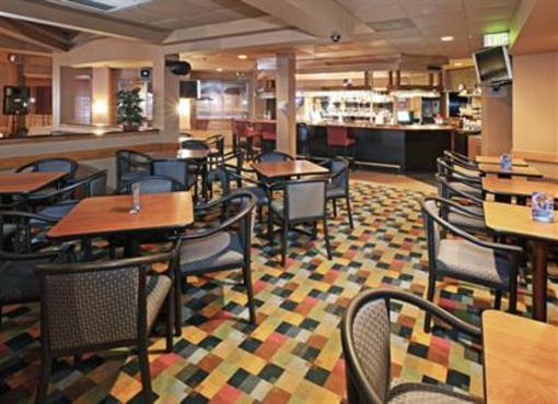 фото отеля FairBridge Inns & Suites