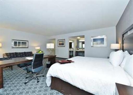 фото отеля Hampton Inn & Suites Columbia Southeast Ft. Jackson