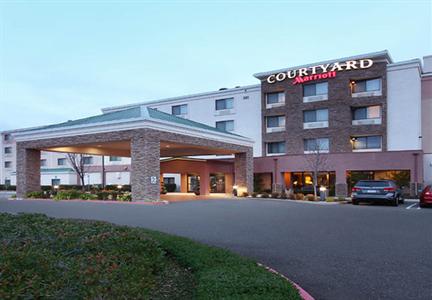 фото отеля Courtyard by Marriott Roseville Galleria Mall Creekside Ridge Drive