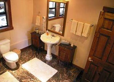 фото отеля Knickerbocker Mansion Country Inn