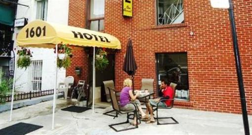 фото отеля Hotel Bon Accueil Montreal
