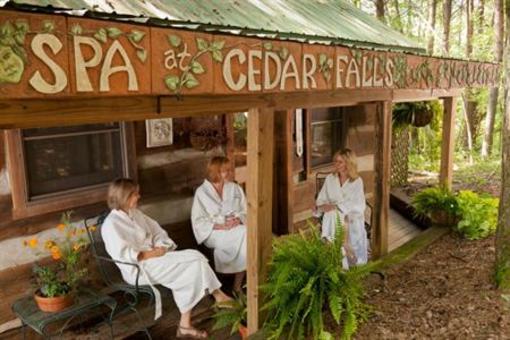 фото отеля The Inn & Spa at Cedar Falls