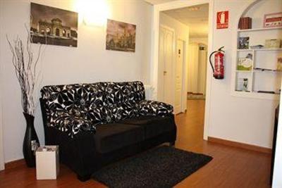 фото отеля Hostal Madrid Gran Via 63