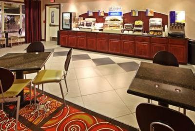 фото отеля Holiday Inn Express Hotel & Suites Shreveport West