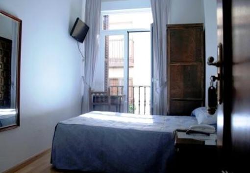 фото отеля Hostal Hispano