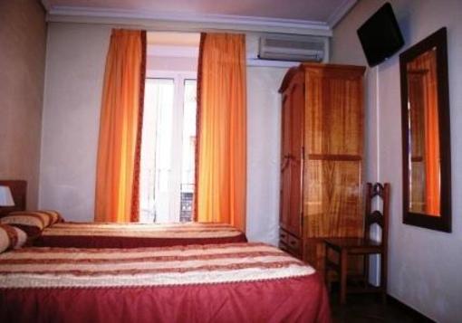 фото отеля Hostal Hispano