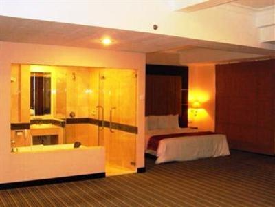 фото отеля Twin Plaza Hotel Jakarta