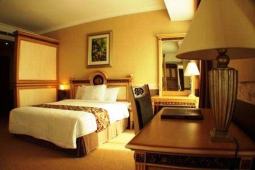 фото отеля Twin Plaza Hotel Jakarta